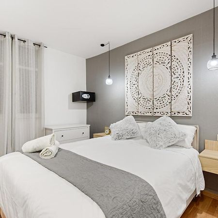 Urbanchicmalaga 2Bedroom Oasis In Historic Malaga Centre Extérieur photo